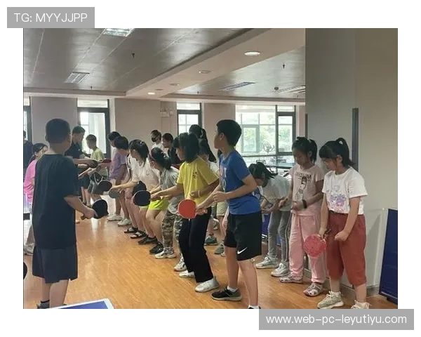 俱乐部商业开发转向社区服务与青少年培训并举