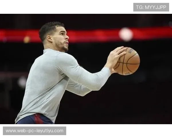 小波特快攻抢下两分,篮网速度优势明显 小波特快攻抢下两分,篮网速度优势明显